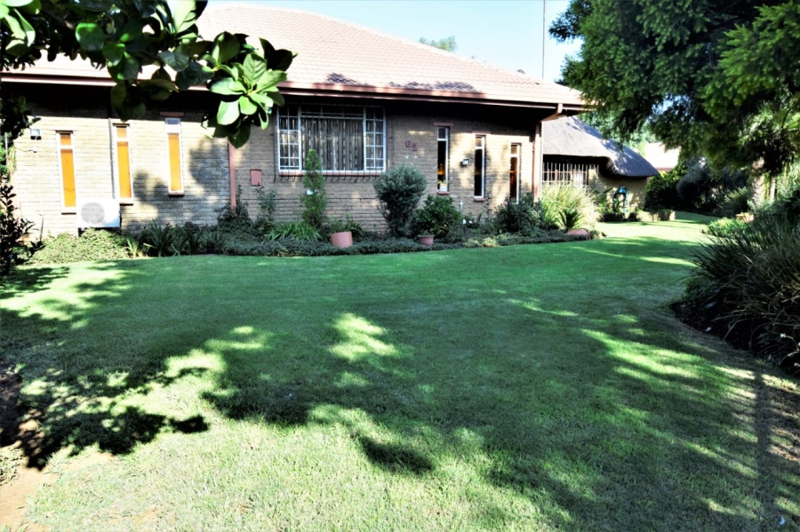 4 Bedroom Property for Sale in Vaalpark Free State